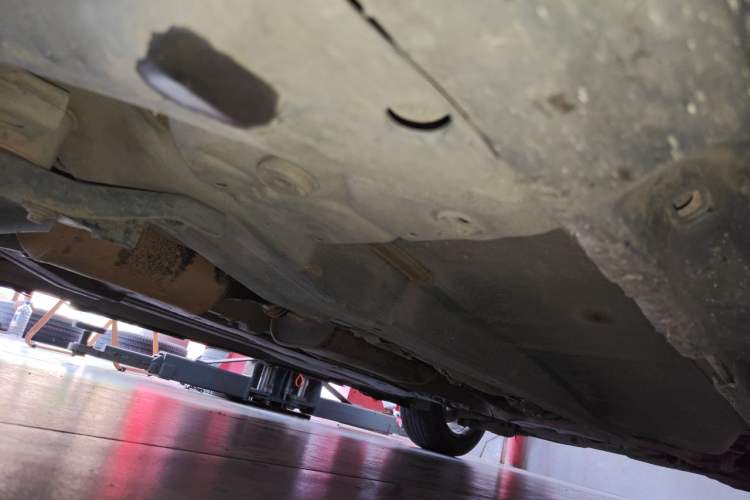 Used Volvo S80 2006 2.5T ZhiZun Edition Chassis Front Left