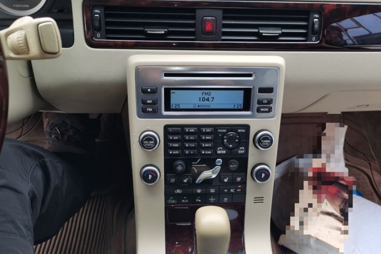 Used Volvo S80 2007 3.0 T6 AWD Audio And AC Panel