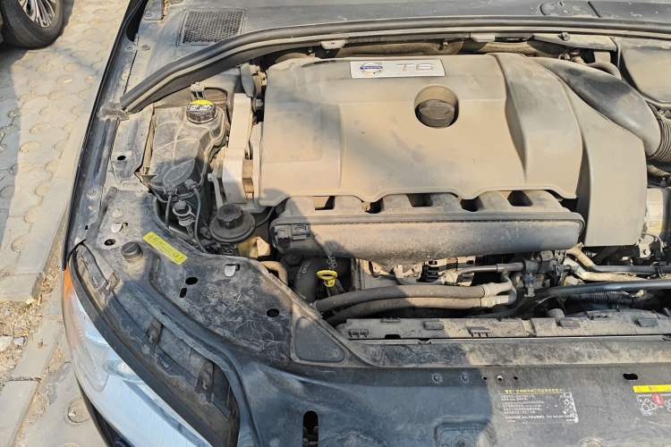 Used Volvo S80 2007 3.0 T6 AWD Engine Bay Right