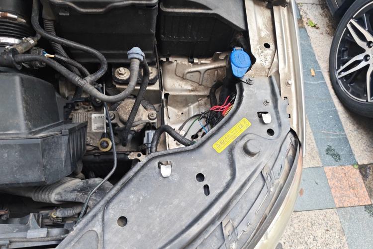 Used Volvo S80 2007 2.5T Zhiya Edition Engine Bay Left