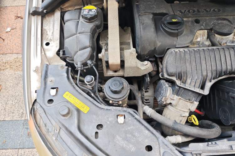 Used Volvo S80 2007 2.5T Zhiya Edition Engine Bay Right