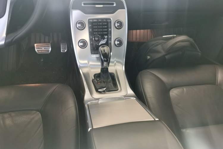 Used Volvo S80L 2014 2.0T T5 Intelligent Luxury Edition Gear Lever