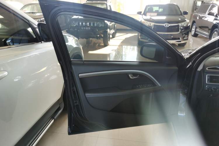 Used Volvo S80L 2014 2.0T T5 Intelligent Luxury Edition Interior 7