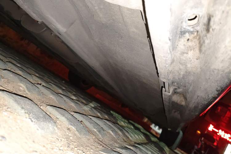 Used Volvo S80L 2009 2.5T ZhiZun Edition Chassis Front Left