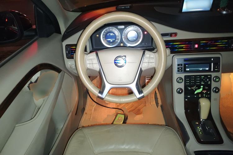 Used Volvo S80L 2009 2.5T ZhiZun Edition Steering Wheel