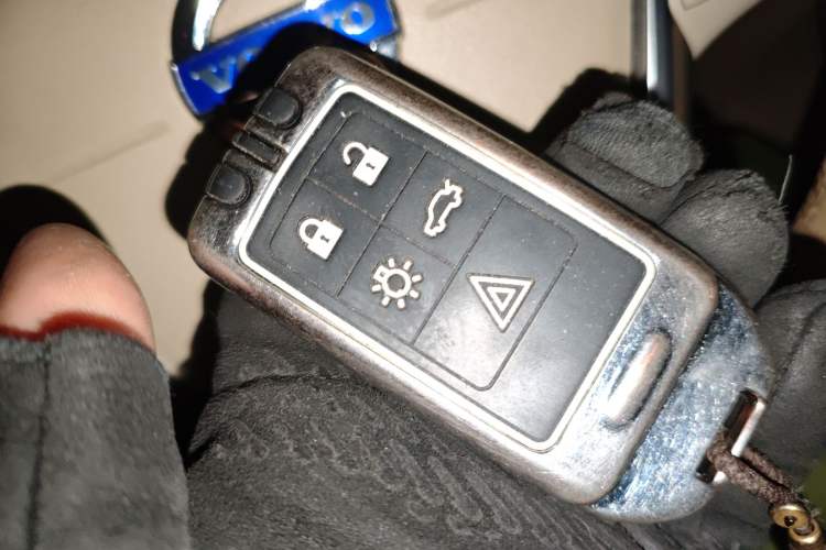 Used Volvo S80L 2009 2.5T ZhiZun Edition Vehicle Key