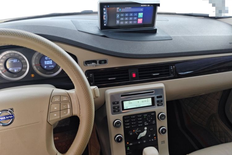 Used Volvo S80L 2009 2.5T ZhiZun Edition Audio And AC Panel
