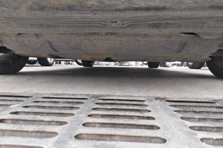 Used Volvo S80L 2009 2.5T ZhiZun Edition Chassis Front