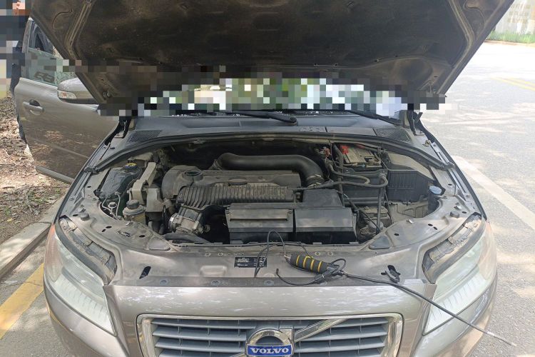Used Volvo S80L 2009 2.5T Zhiya Edition Engine Bay