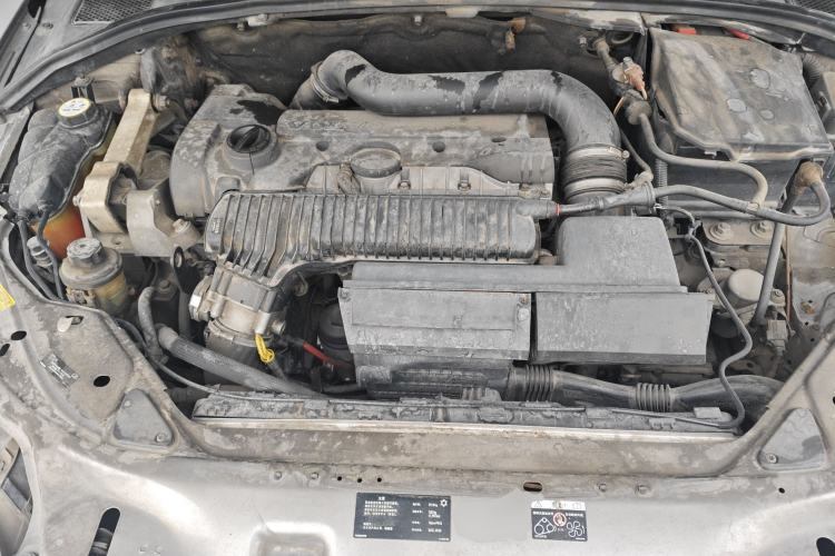 Used Volvo S80L 2009 2.5T ZhiZun Edition Engine Bay
