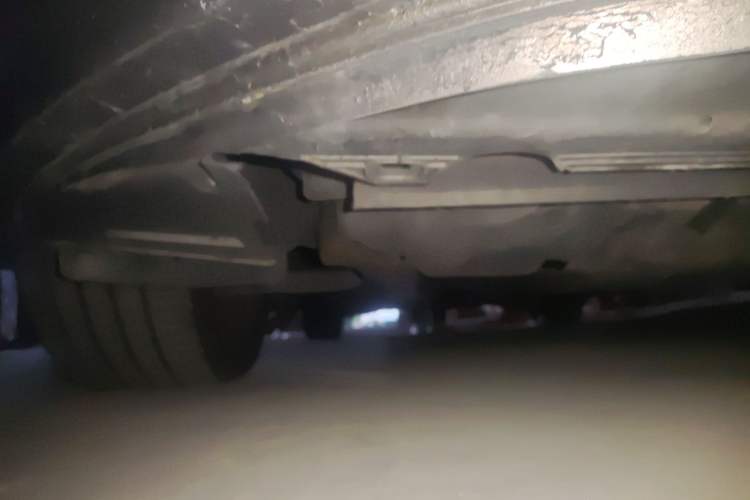 Used Volvo S80L 2009 2.5T ZhiShang Edition Chassis Front Right