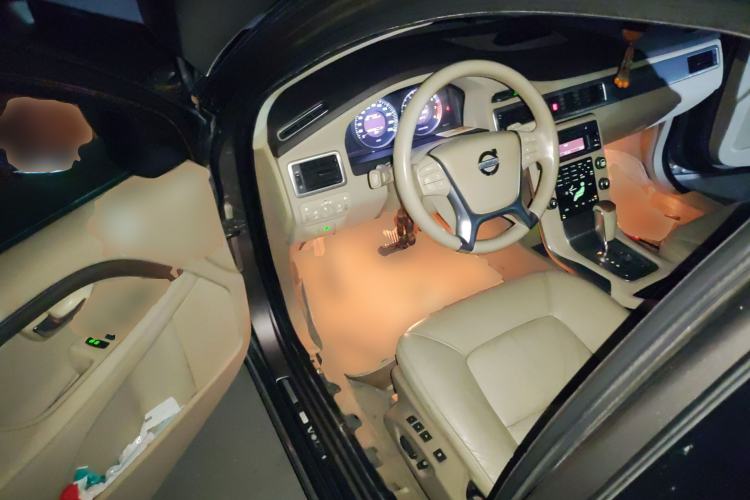 Used Volvo S80L 2009 2.5T ZhiShang Edition Driver Seat