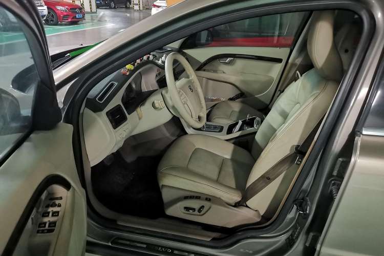 Used Volvo S80L 2009 2.5T ZhiZun Edition Driver Seat