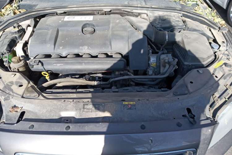 Used Volvo S80L 2009 3.0T AWD Zhiya Edition Engine Bay