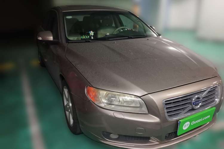Used Volvo S80L 2009 2.5T ZhiZun Edition Front Right 45 Deg