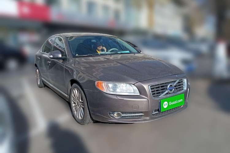 Used Volvo S80L 2009 3.0T AWD Zhiya Edition Front Right 45 Deg