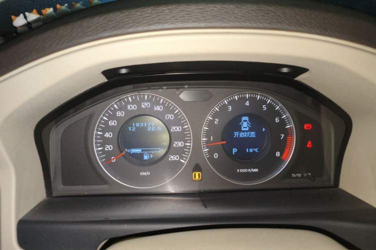 Used Volvo S80L 2009 2.5T Zhiya Edition Instrument Cluster