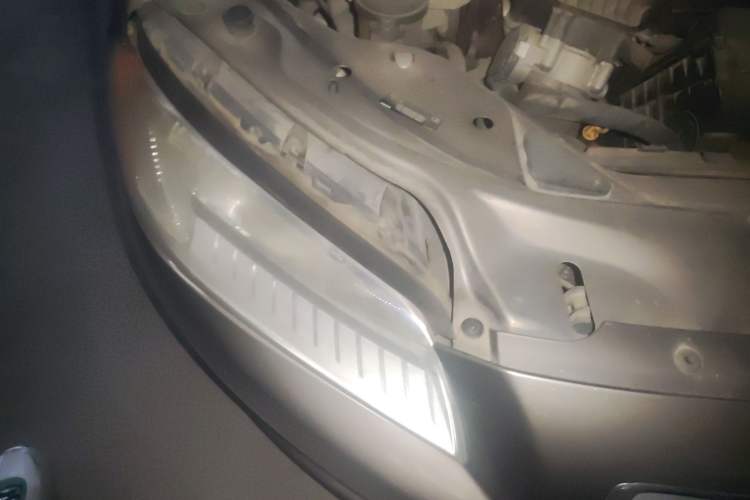 Used Volvo S80L 2009 2.5T ZhiShang Edition Right Front Headlight