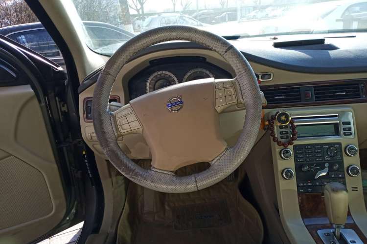 Used Volvo S80L 2009 3.0T AWD Zhiya Edition Steering Wheel
