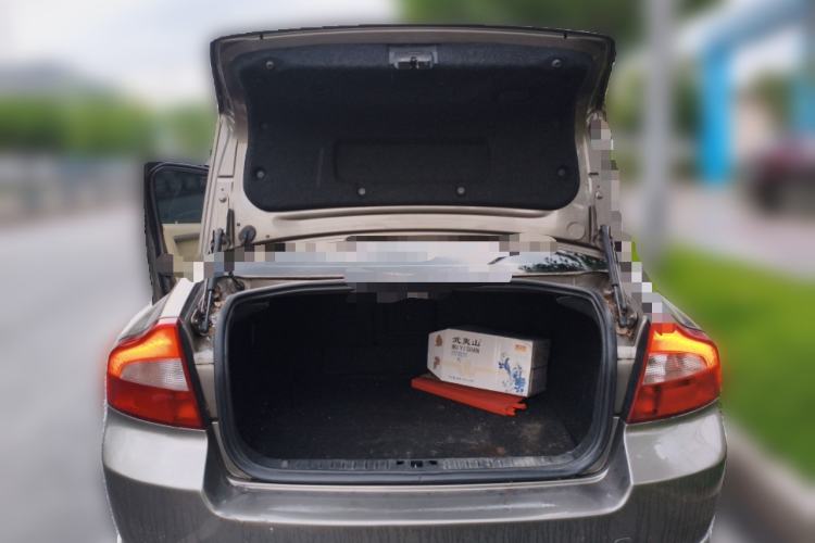 Used Volvo S80L 2009 2.5T Zhiya Edition Trunk
