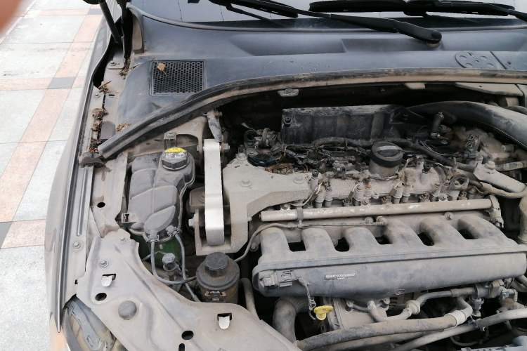 Used Volvo S80L 2009 3.0T AWD Zhiya Edition Engine Bay Right
