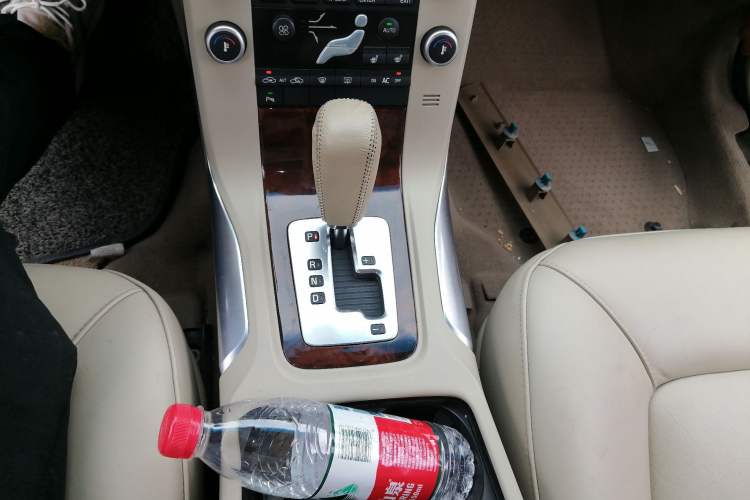 Used Volvo S80L 2009 3.0T AWD Zhiya Edition Gear Lever