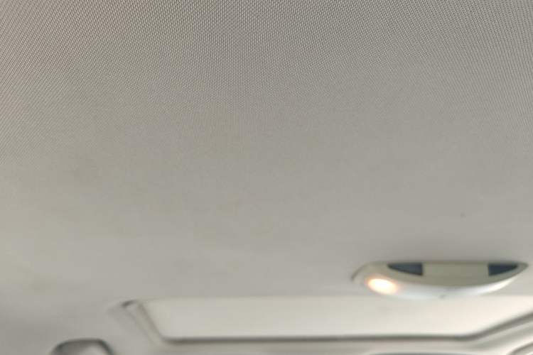 Used Volvo S80L 2009 2.5T Zhiya Edition Headliner
