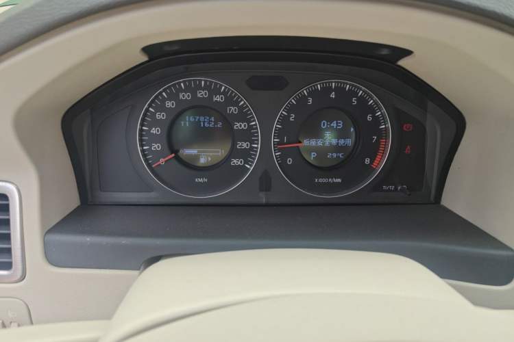 Used Volvo S80L 2009 2.5T Zhiya Edition Instrument Cluster