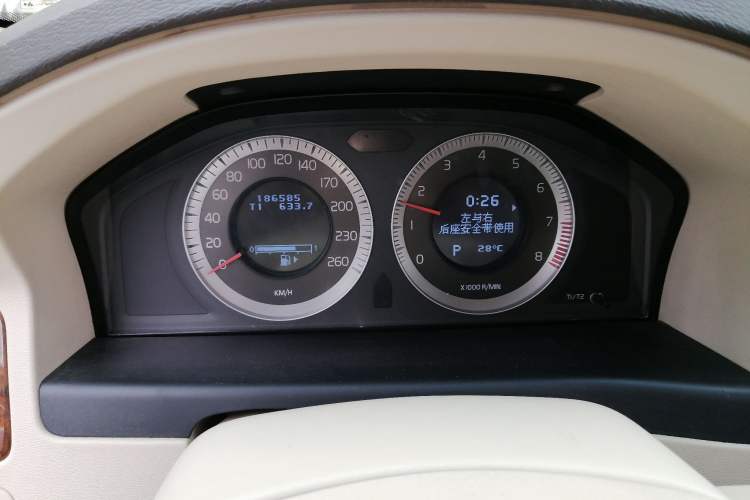 Used Volvo S80L 2009 3.0T AWD Zhiya Edition Instrument Cluster