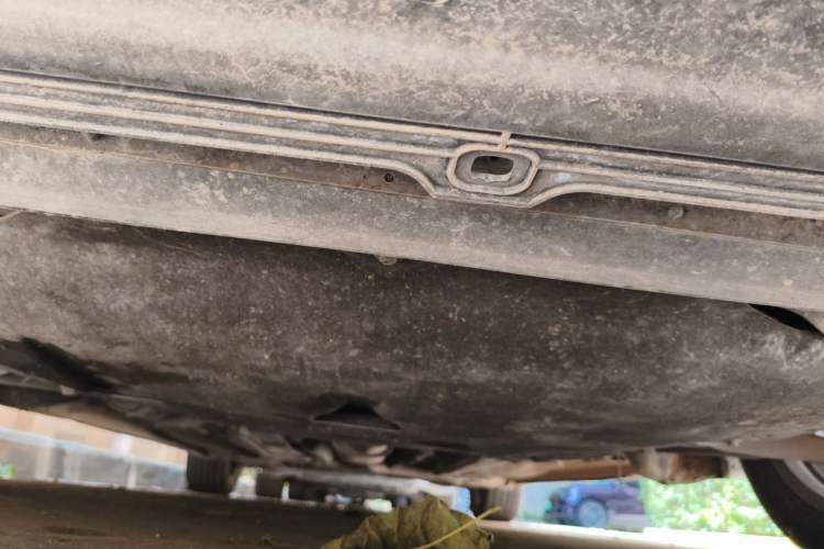 Used Volvo S80L 2009 2.5T ZhiShang Edition Chassis Front