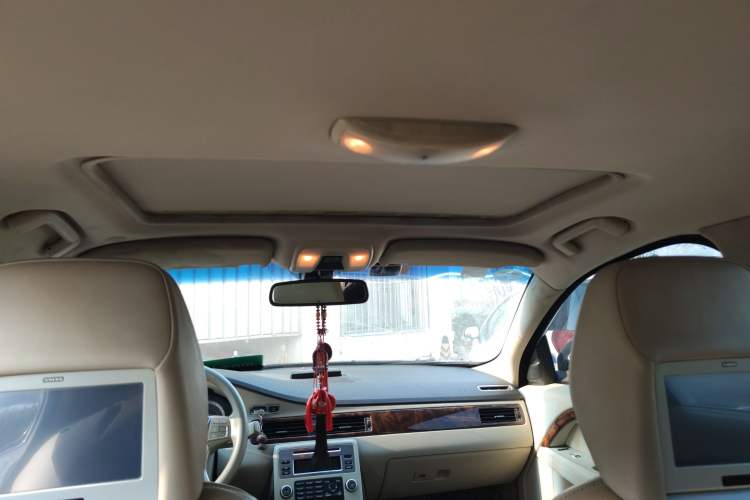 Used Volvo S80L 2010 3.0T AWD Prestige Edition Headliner