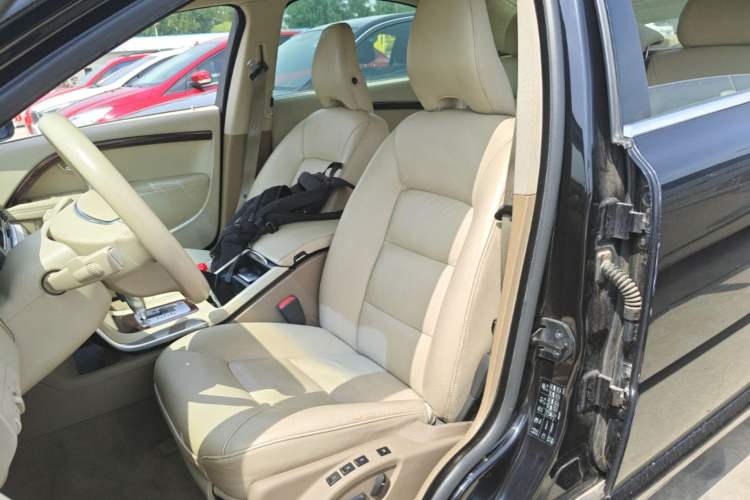 Used Volvo S80L 2010 2.5T ZhiZun Edition Left Front Seat