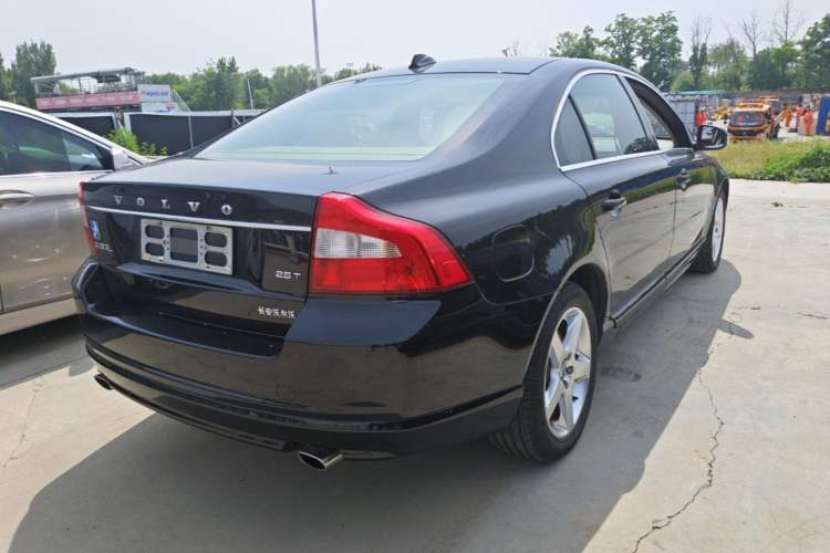 Used Volvo S80L 2010 2.5T ZhiZun Edition Rear Right 45 Deg