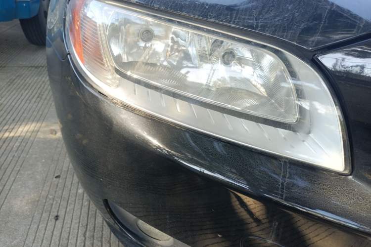 Used Volvo S80L 2010 2.5T Zhiya Edition Right Front Headlight