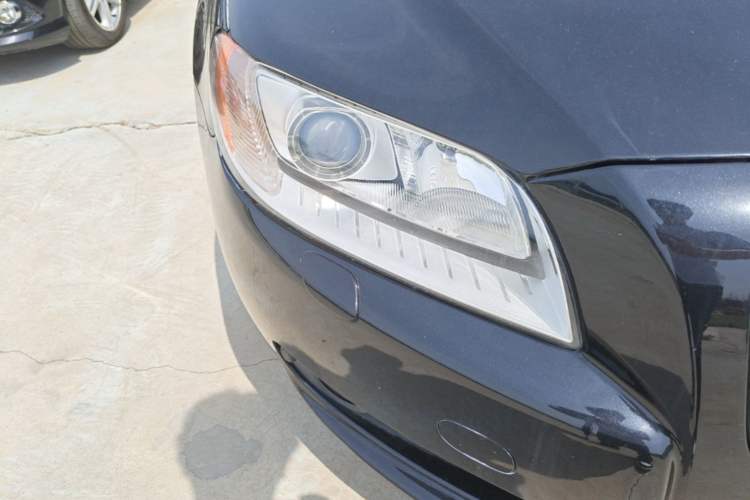 Used Volvo S80L 2010 2.5T ZhiZun Edition Right Front Headlight