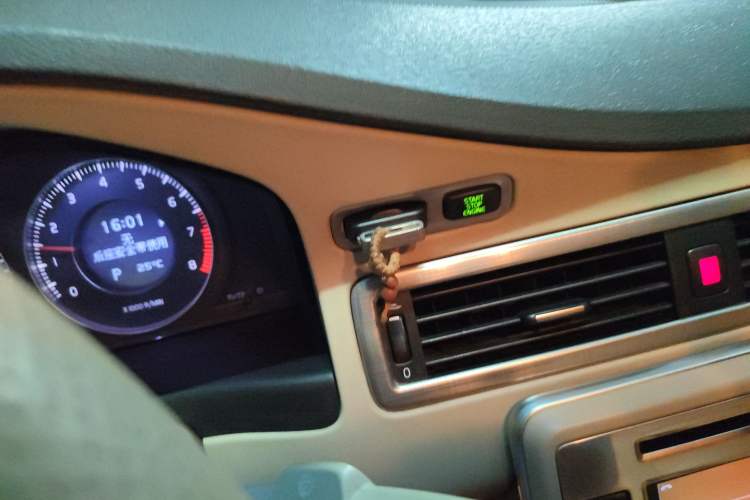 Used Volvo S80L 2010 2.5T Zhiya Edition Vehicle Key