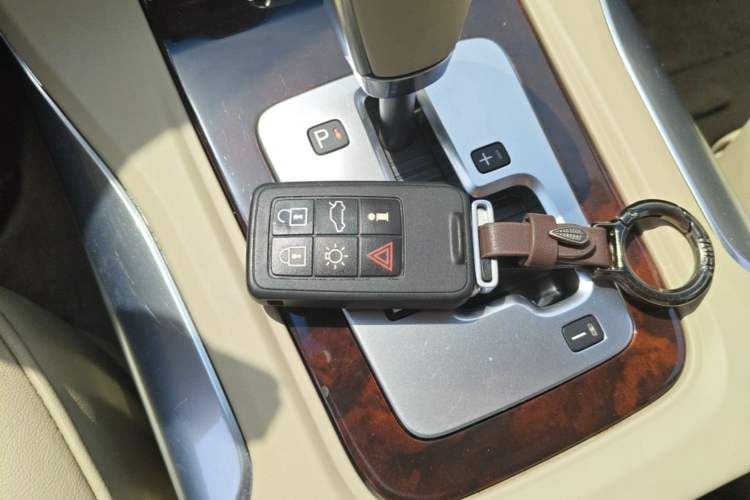 Used Volvo S80L 2010 2.5T ZhiZun Edition Vehicle Key