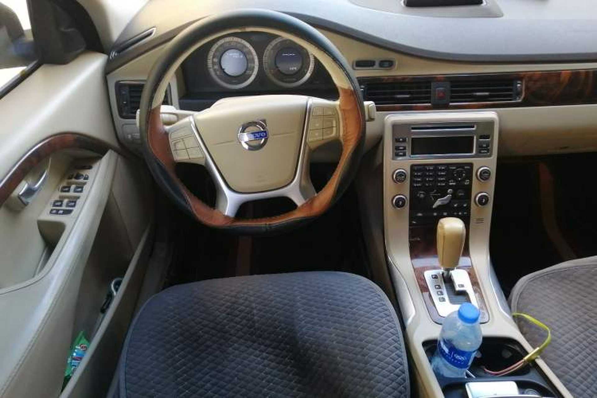 Used Volvo S80L 2010 2.5T Zhiya Edition Steering Wheel