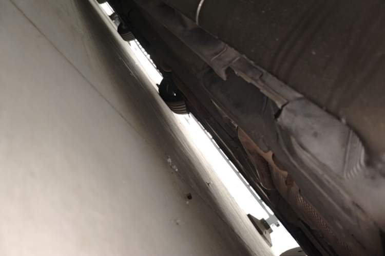 Used Volvo S80L 2010 2.5T Zhiya Edition Chassis Rear Left