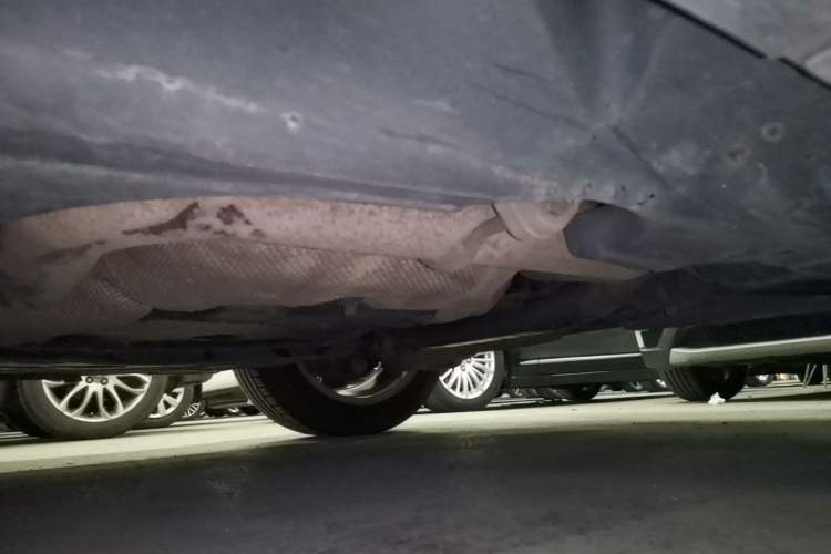 Used Volvo S80L 2010 2.5T Zhiya Edition Chassis Rear Left