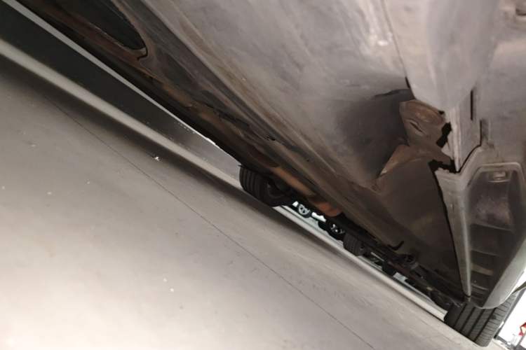 Used Volvo S80L 2010 2.5T Zhiya Edition Chassis Rear Right