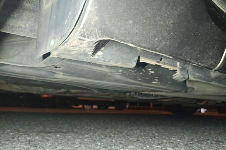 Used Volvo S80L 2010 2.5T ZhiZun Edition Chassis Rear Right