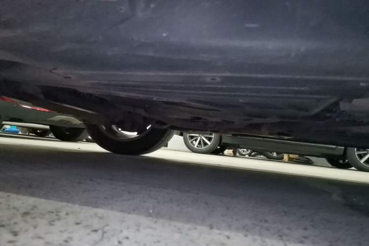 Used Volvo S80L 2010 2.5T Zhiya Edition Chassis Rear Right