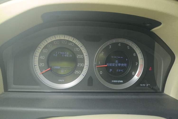 Used Volvo S80L 2010 2.5T ZhiZun Edition Instrument Cluster