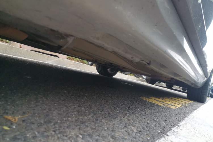 Used Volvo S80L 2010 2.5T ZhiShang Edition Chassis Front Left