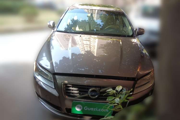 Used Volvo S80L 2010 2.5T Zhiya Edition Front