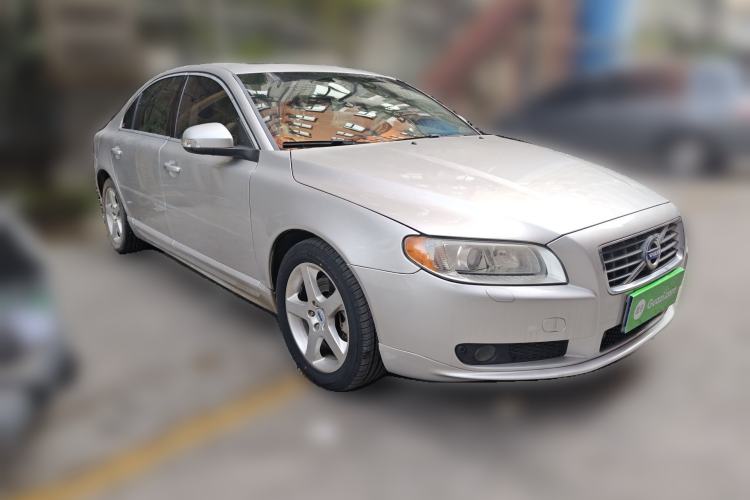 Used Volvo S80L 2010 2.5T Zhiya Edition Front Right 45 Deg