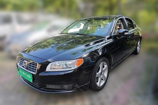 Używany Volvo S80L 2011 2.0T ZhiZun Edition