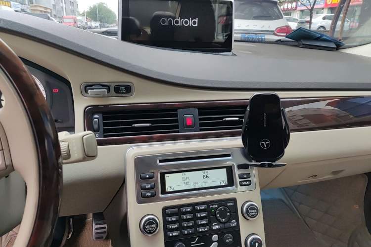 Used Volvo S80L 2011 2.0T ZhiZun Edition Audio And AC Panel