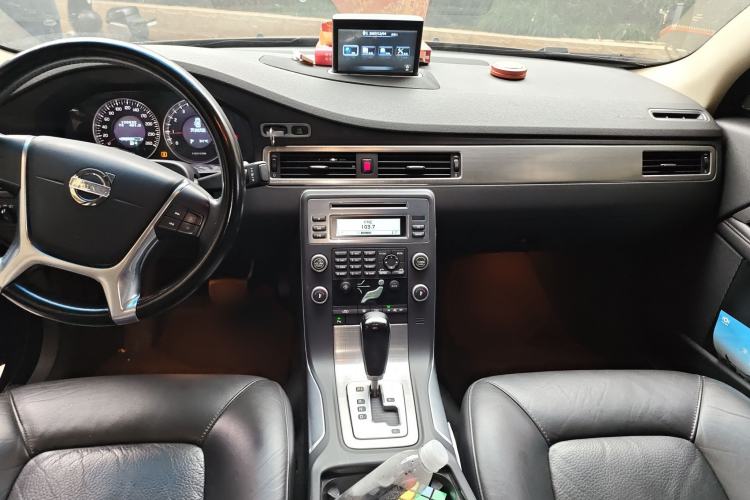 Used Volvo S80L 2011 2.0T ZhiShang Version Audio And AC Panel